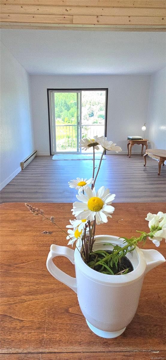 312-611 Macmillan Dr, Sayward, BC - Indoor Photo Showing Other Room