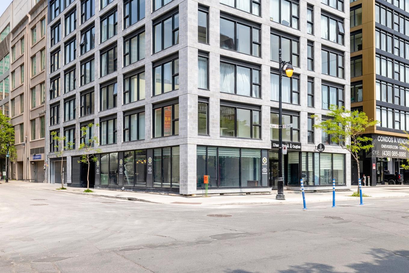 Frontage - 975 Rue Clark, Montréal (Ville-Marie), QC - Outdoor