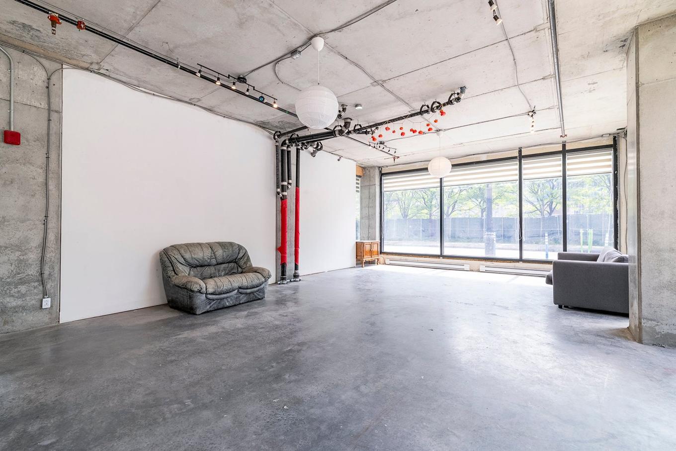 Interior - 975 Rue Clark, Montréal (Ville-Marie), QC - Indoor Photo Showing Garage