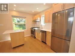 Front unit kitchen -