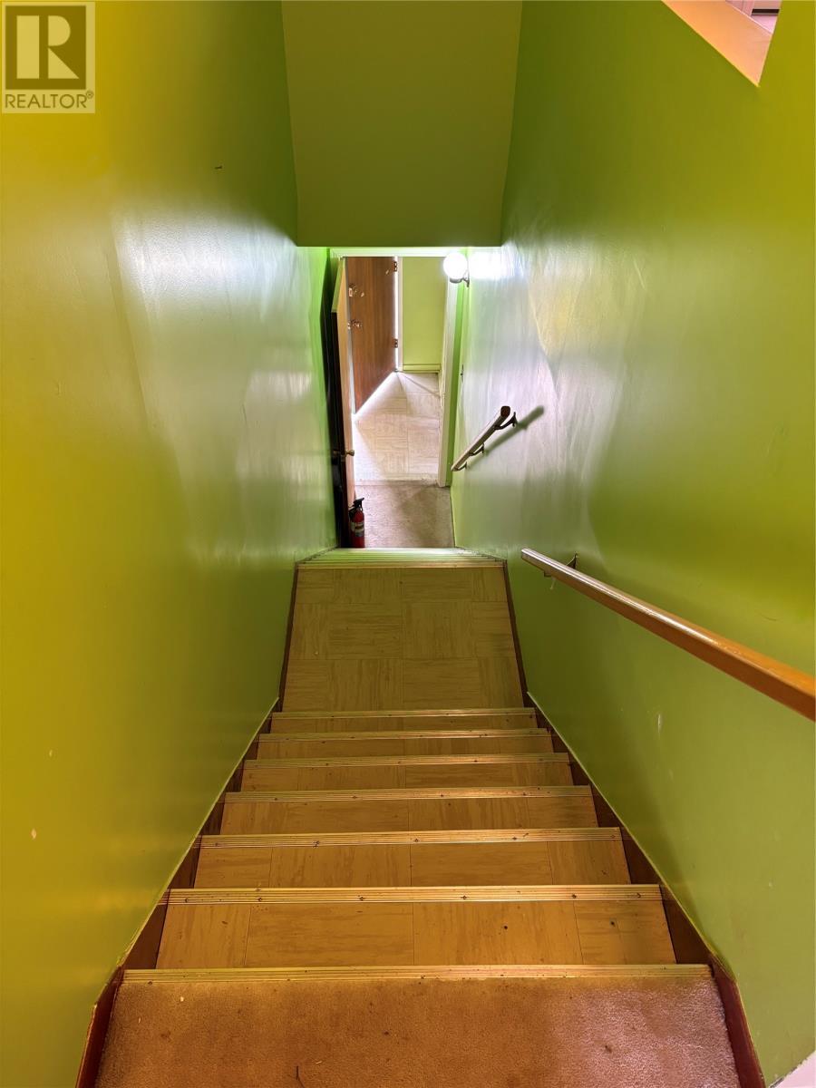 11 Commonwealth Drive, Botwood, NL