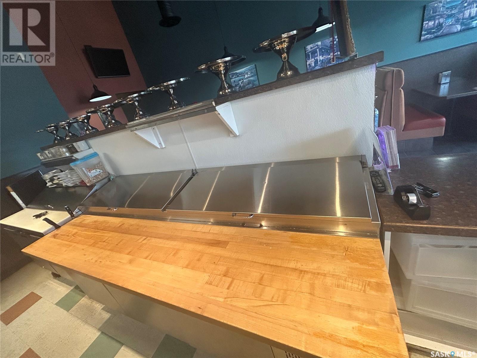 708 Main Street N, Moose Jaw, SK