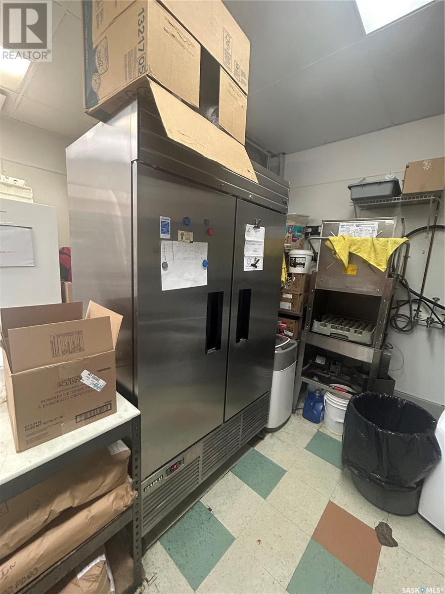 708 Main Street N, Moose Jaw, SK