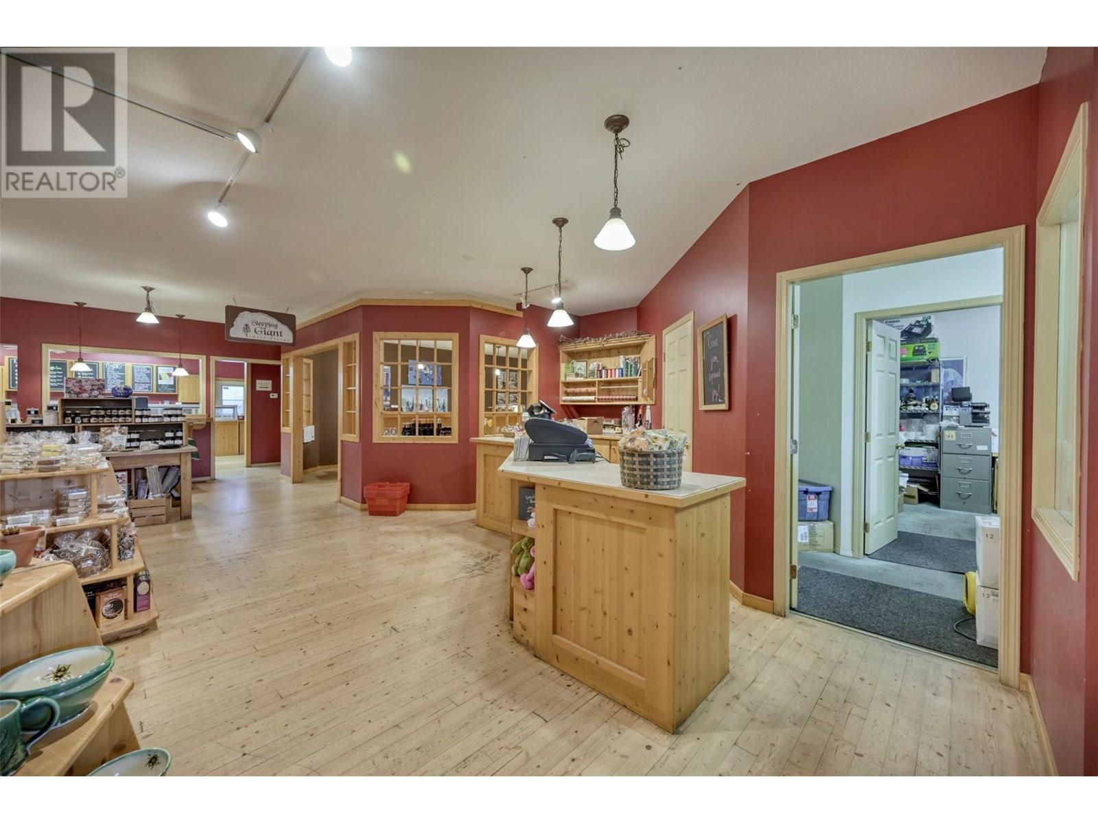 6206 Canyon View Road, Summerland, BC