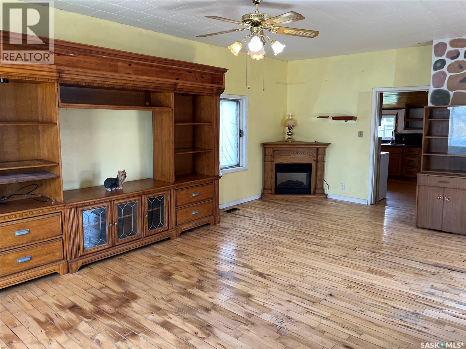 317 Moore Street, Foam Lake, SK - Indoor With Fireplace