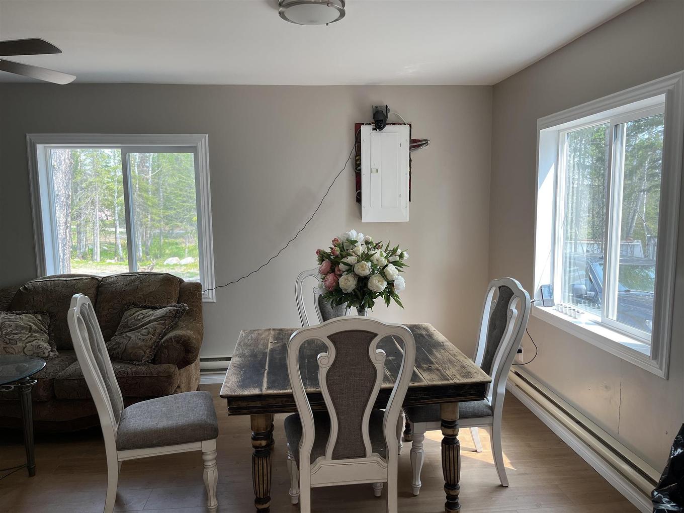 37 Rudolph Road, Thunder Bay, ON - Indoor Photo Showing Dining Room