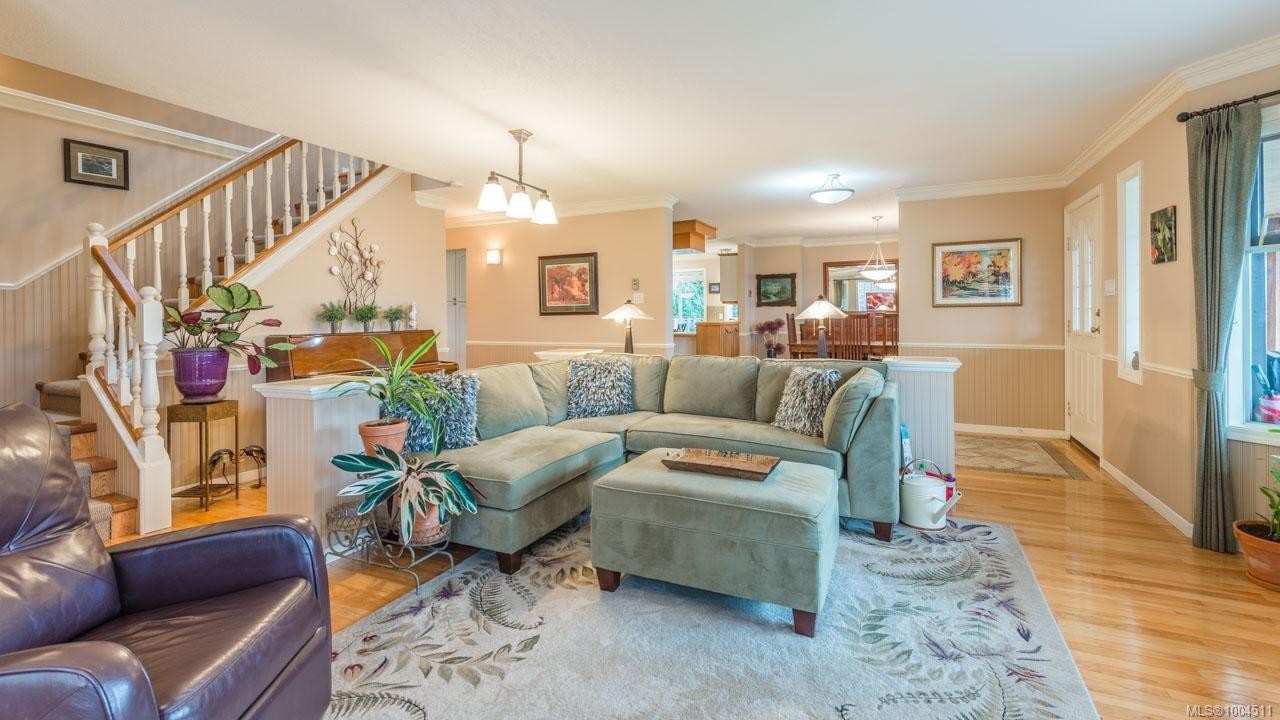 8 Pirates Lane, Protection Island, BC