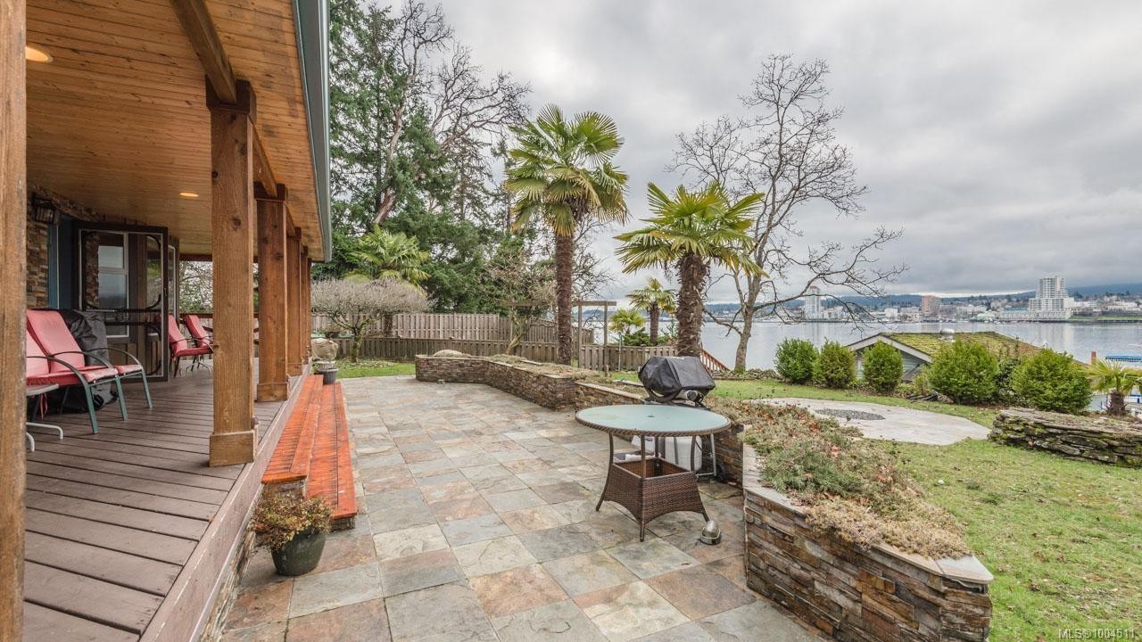 8 Pirates Lane, Protection Island, BC