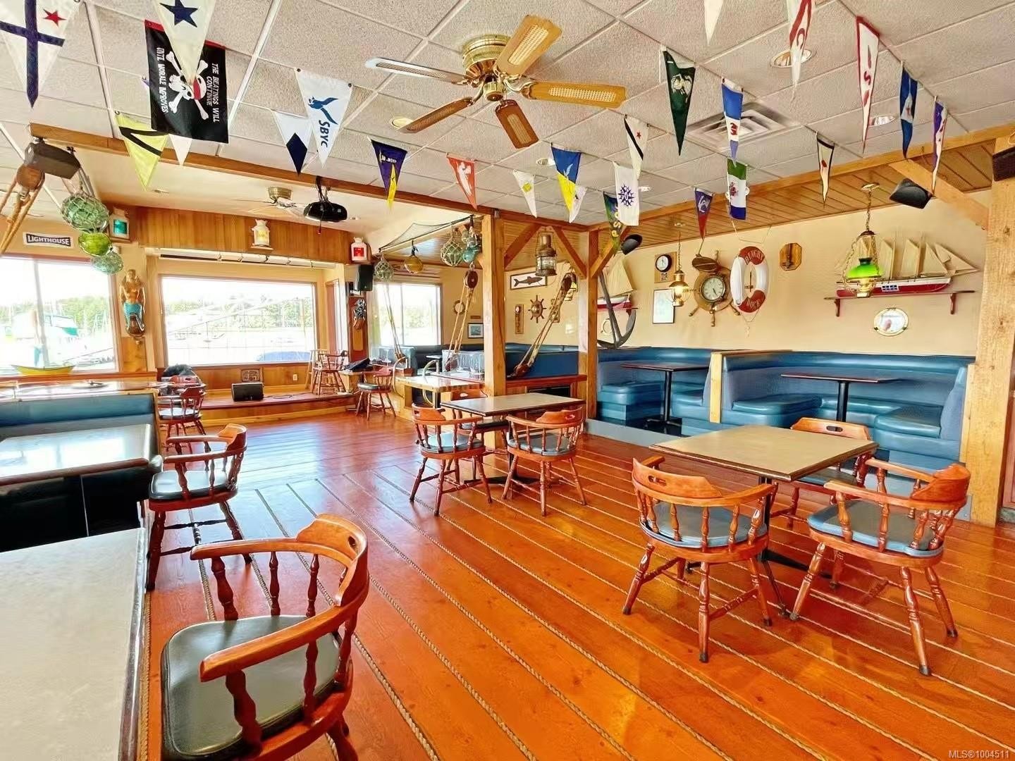 8 Pirates Lane, Protection Island, BC