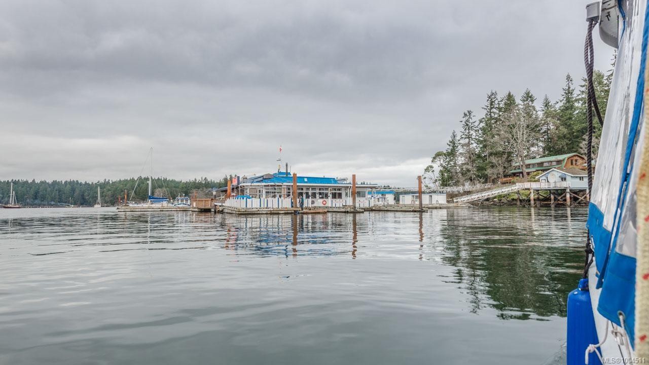 8 Pirates Lane, Protection Island, BC