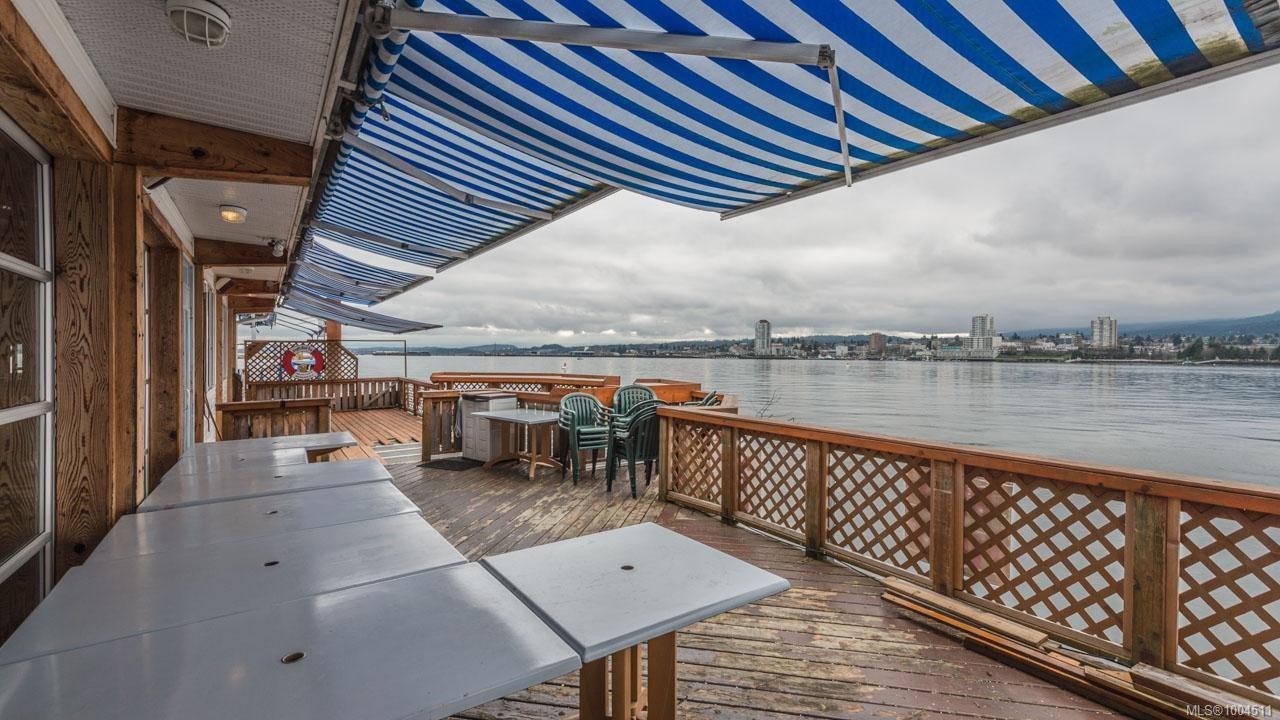 8 Pirates Lane, Protection Island, BC