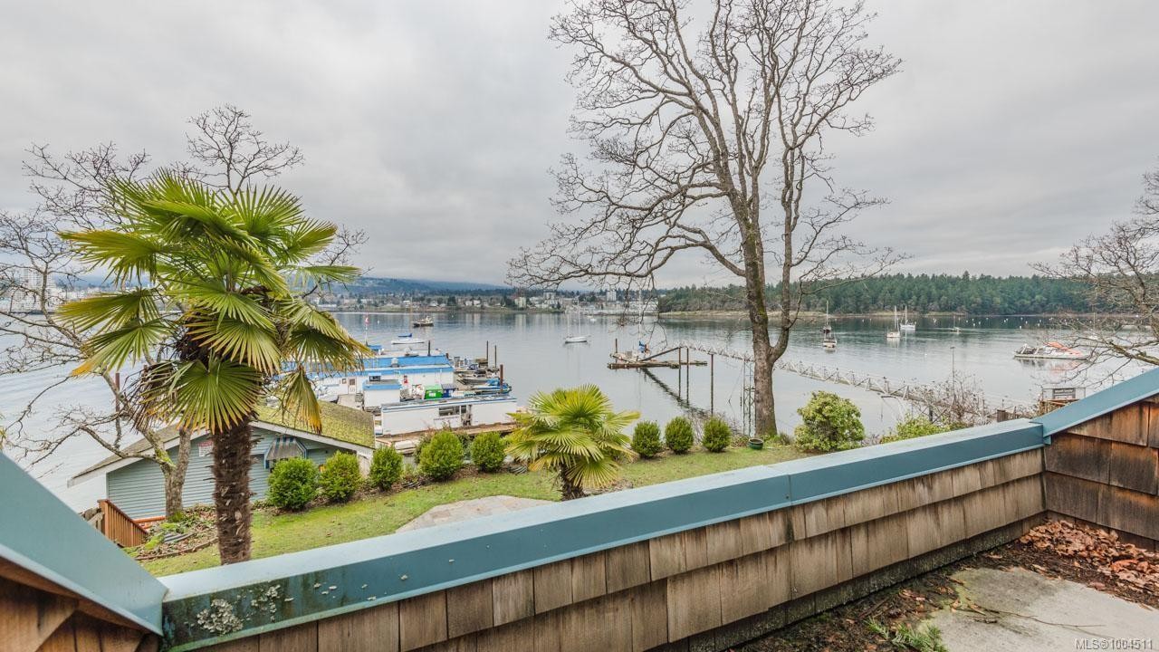 8 Pirates Lane, Protection Island, BC