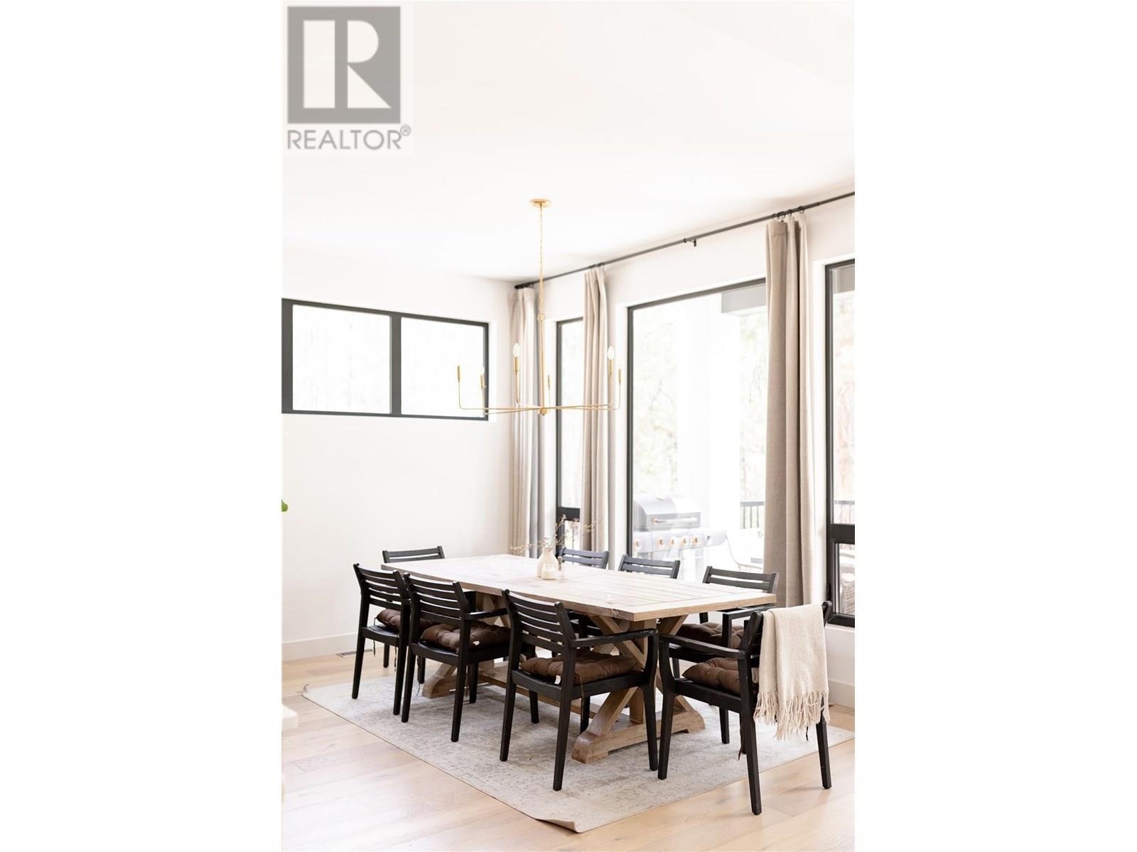 2690 Placer Place, Grand Forks, BC - Indoor Photo Showing Dining Room