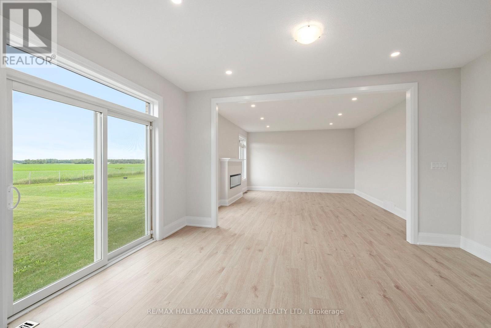 246 Leitch Street, Dutton/Dunwich, ON - Indoor Photo Showing Other Room