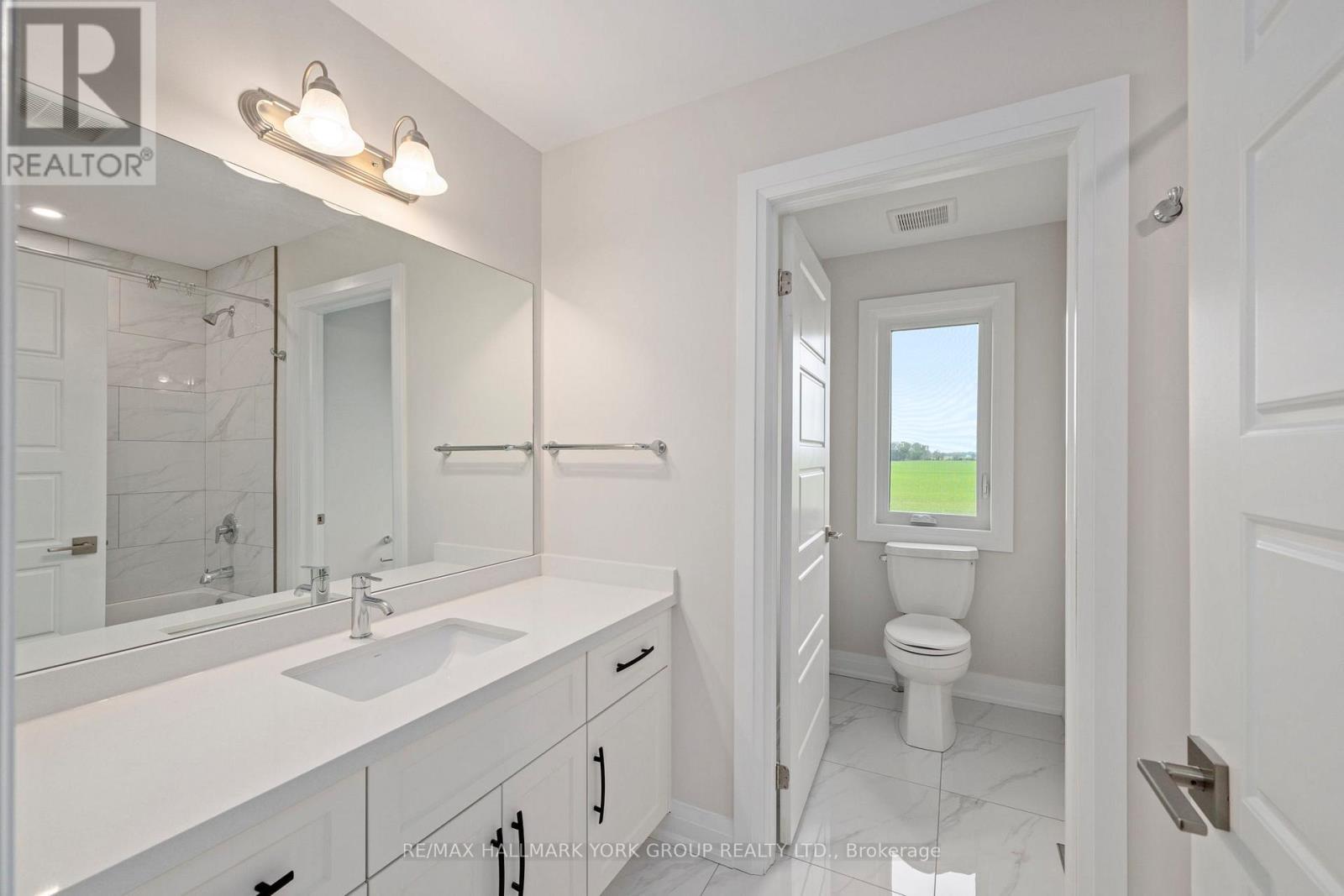 246 Leitch Street, Dutton/Dunwich, ON - Indoor Photo Showing Bathroom