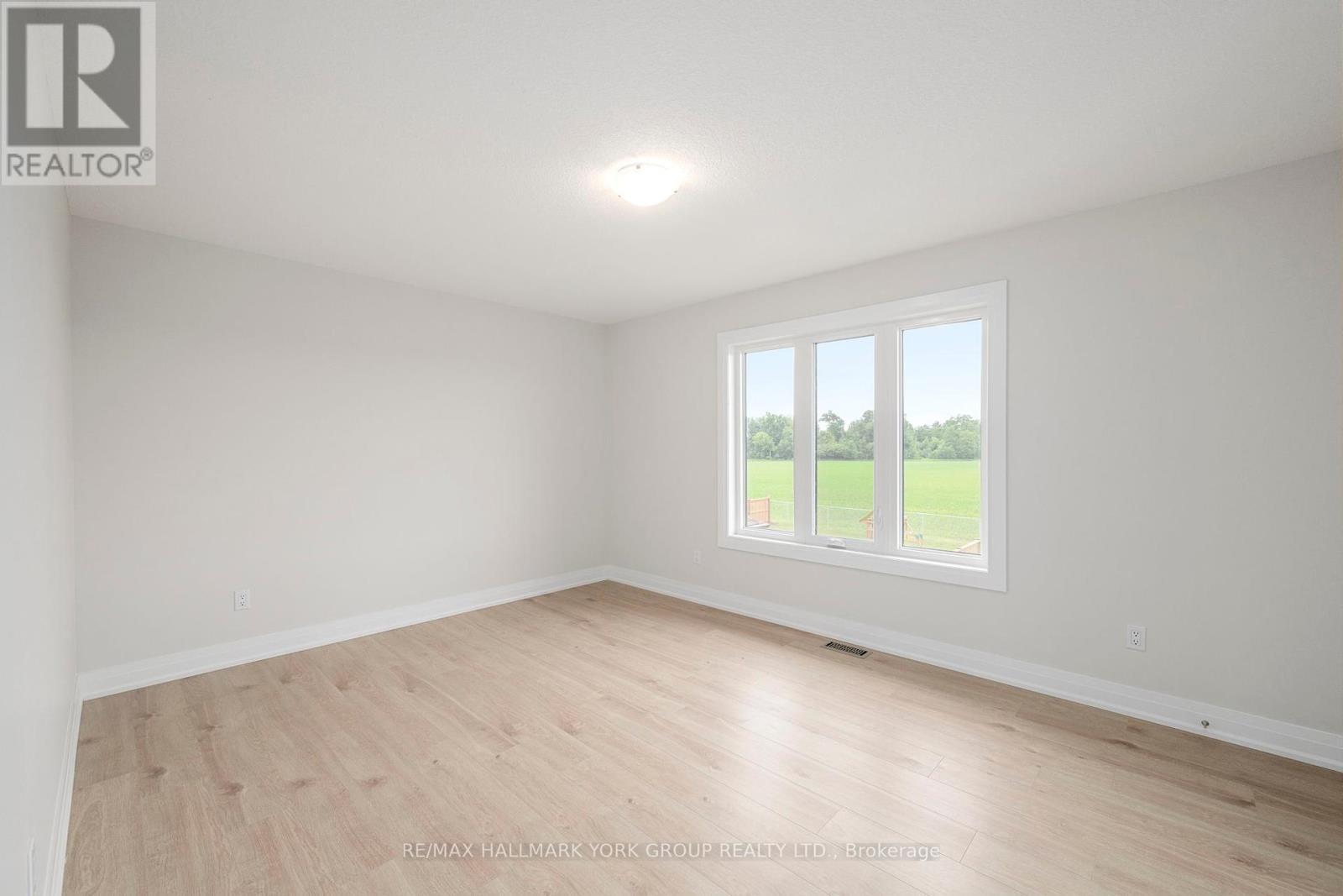 246 Leitch Street, Dutton/Dunwich, ON - Indoor Photo Showing Other Room