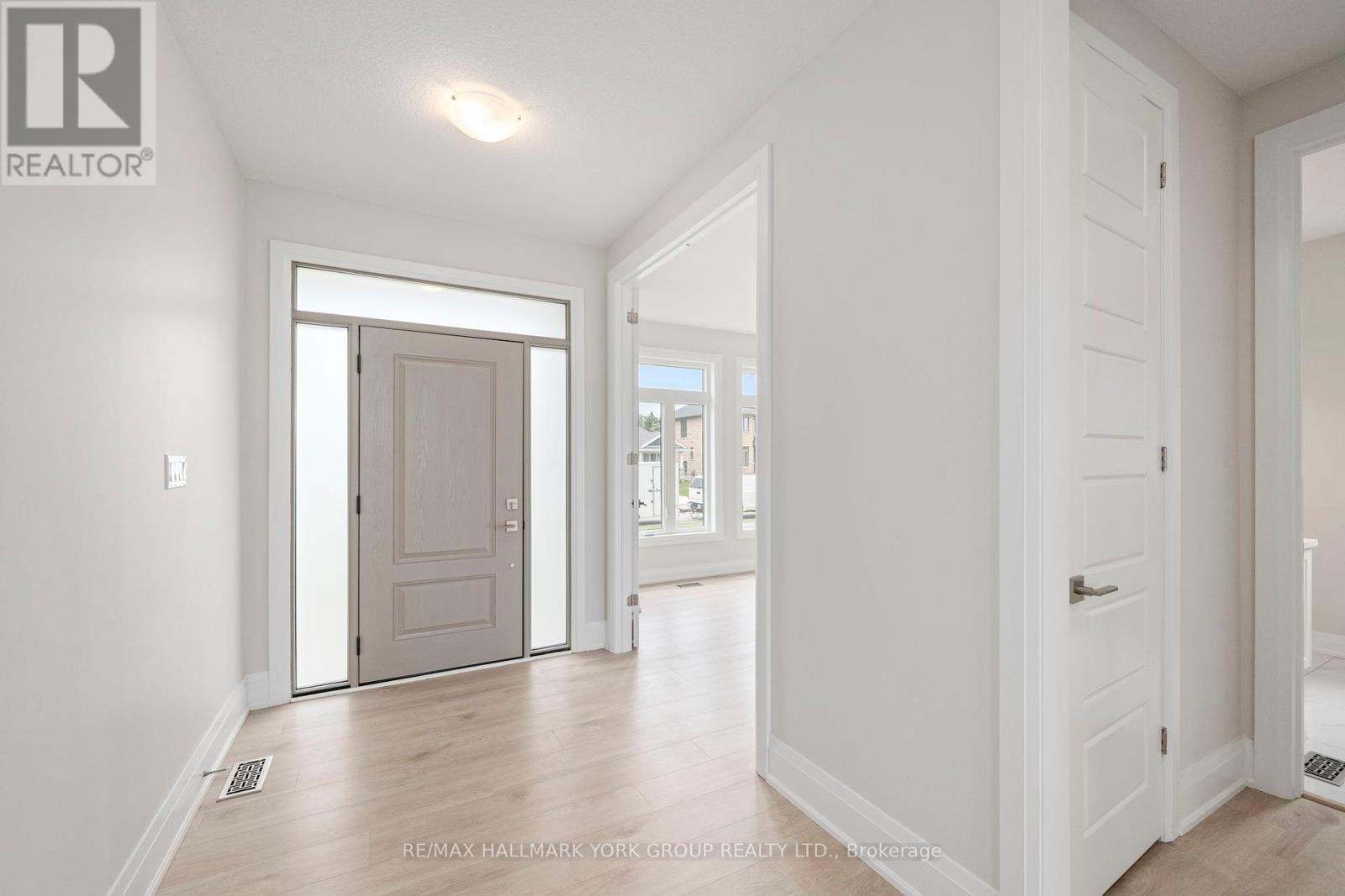 246 Leitch Street, Dutton/Dunwich, ON - Indoor Photo Showing Other Room