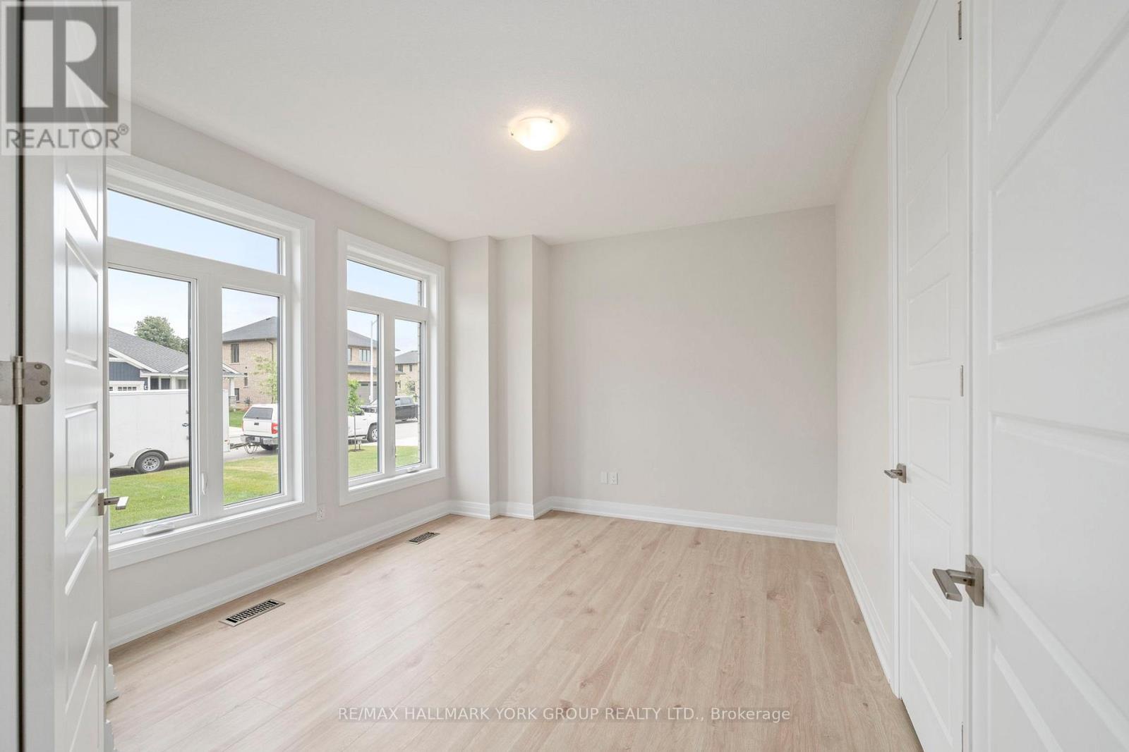 246 Leitch Street, Dutton/Dunwich, ON - Indoor Photo Showing Other Room