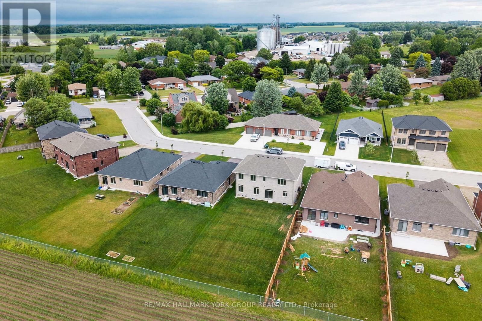 246 Leitch Street, Dutton/Dunwich, ON - Outdoor With View