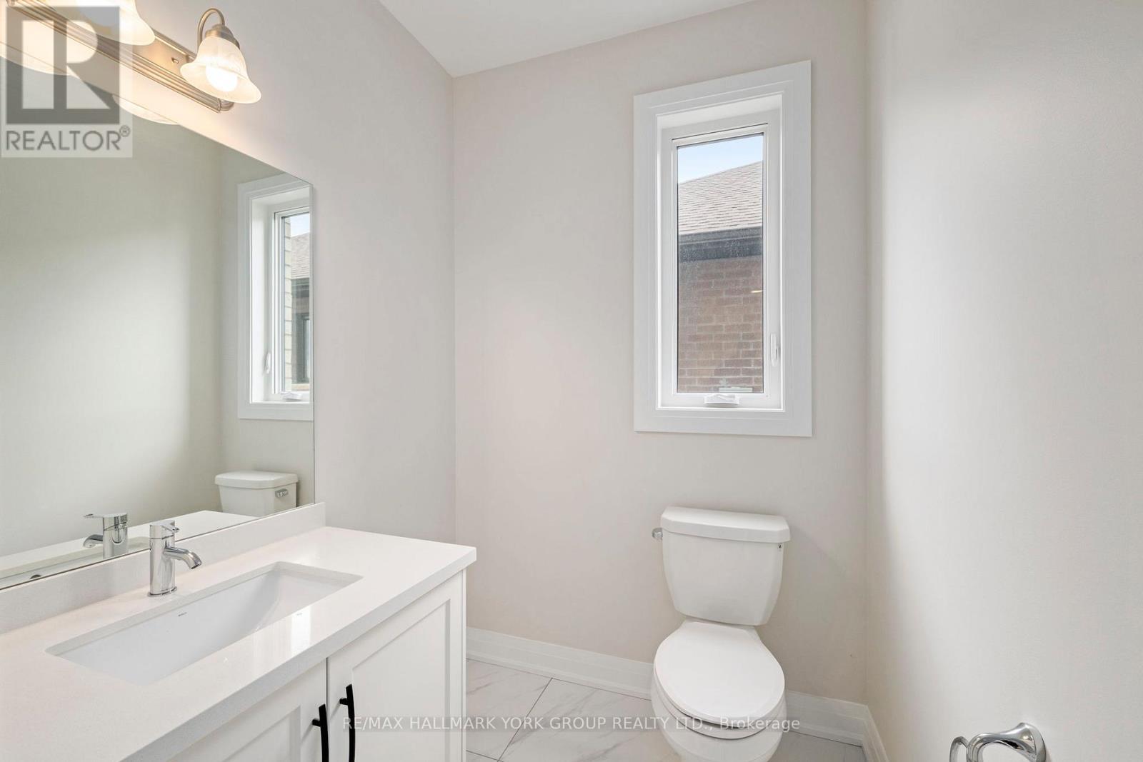 246 Leitch Street, Dutton/Dunwich, ON - Indoor Photo Showing Bathroom