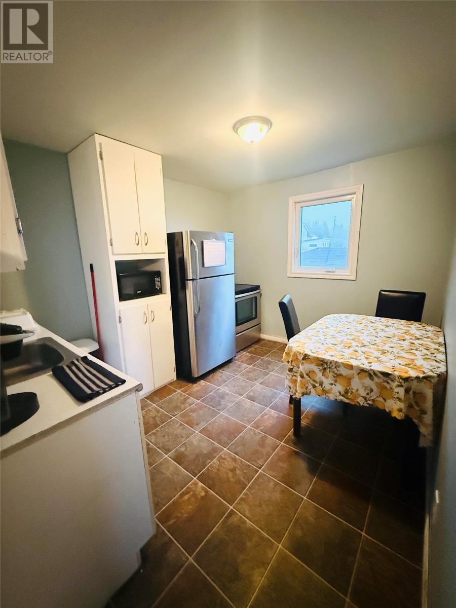 24 Freshwater Crescent, Freshwater, NL - Indoor Photo Showing Kitchen