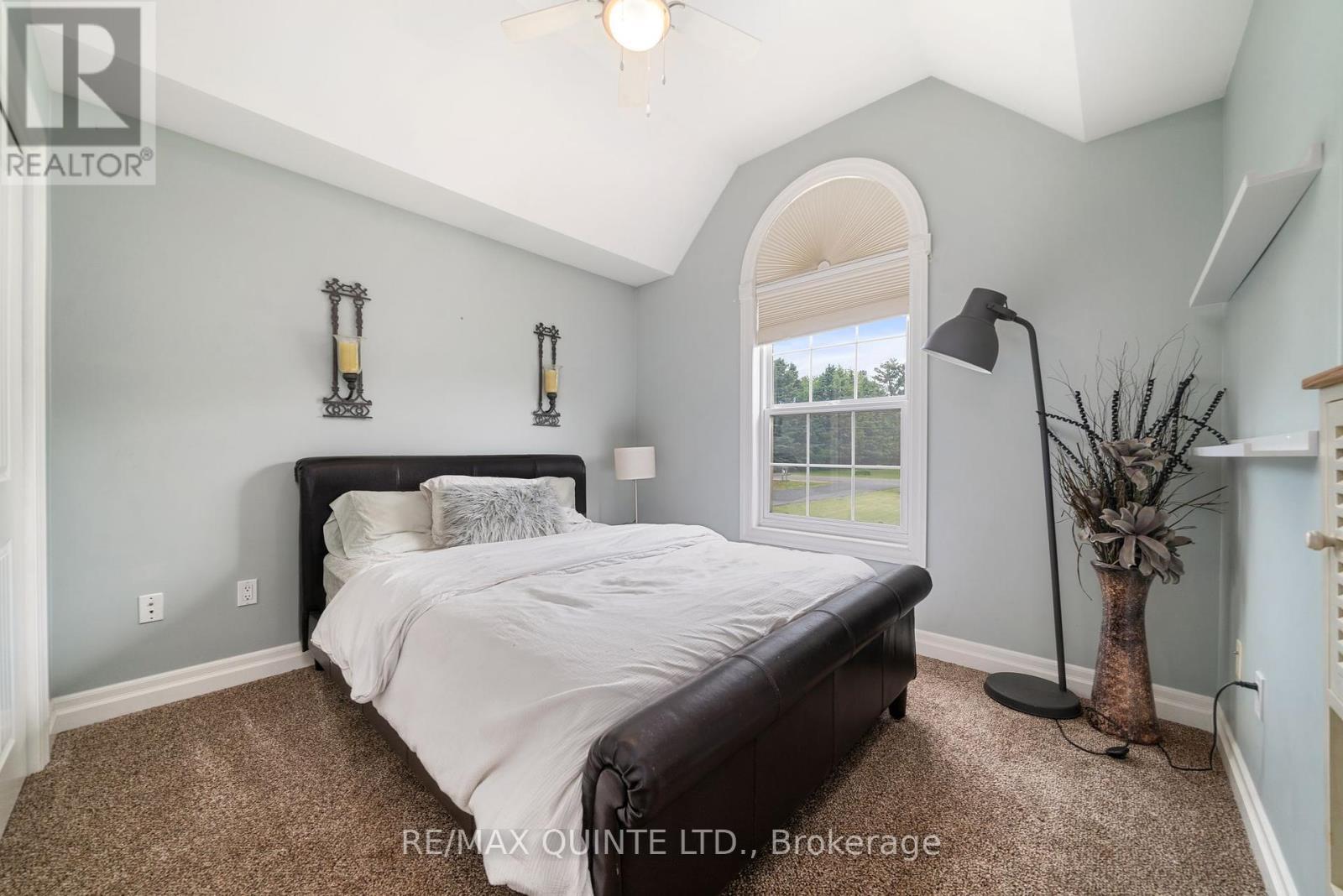27 Charles Road, Tweed (Hungerford (Twp)), ON - Indoor Photo Showing Bedroom
