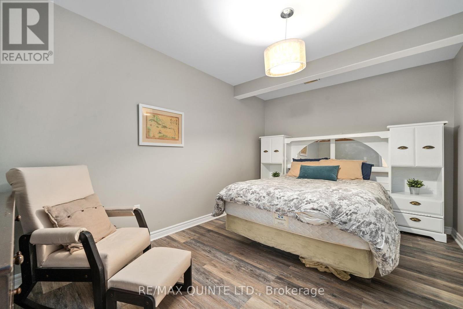 27 Charles Road, Tweed (Hungerford (Twp)), ON - Indoor Photo Showing Bedroom