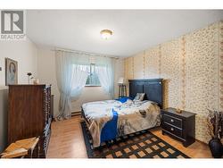 2nd residence one of 5 bedrooms -