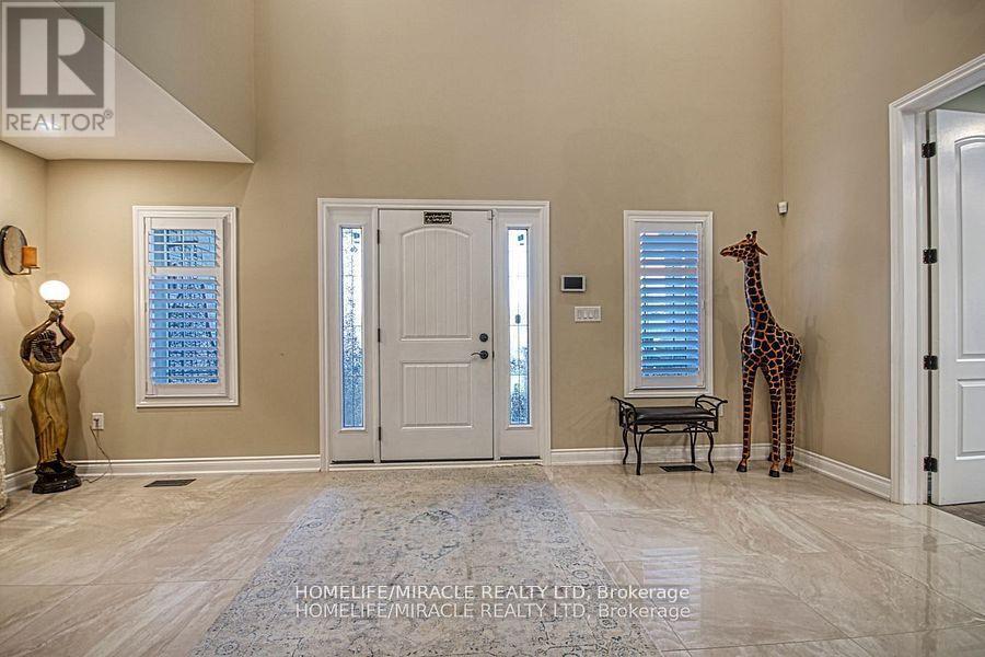 5499 Attema Crescent, West Lincoln, ON - Indoor Photo Showing Other Room