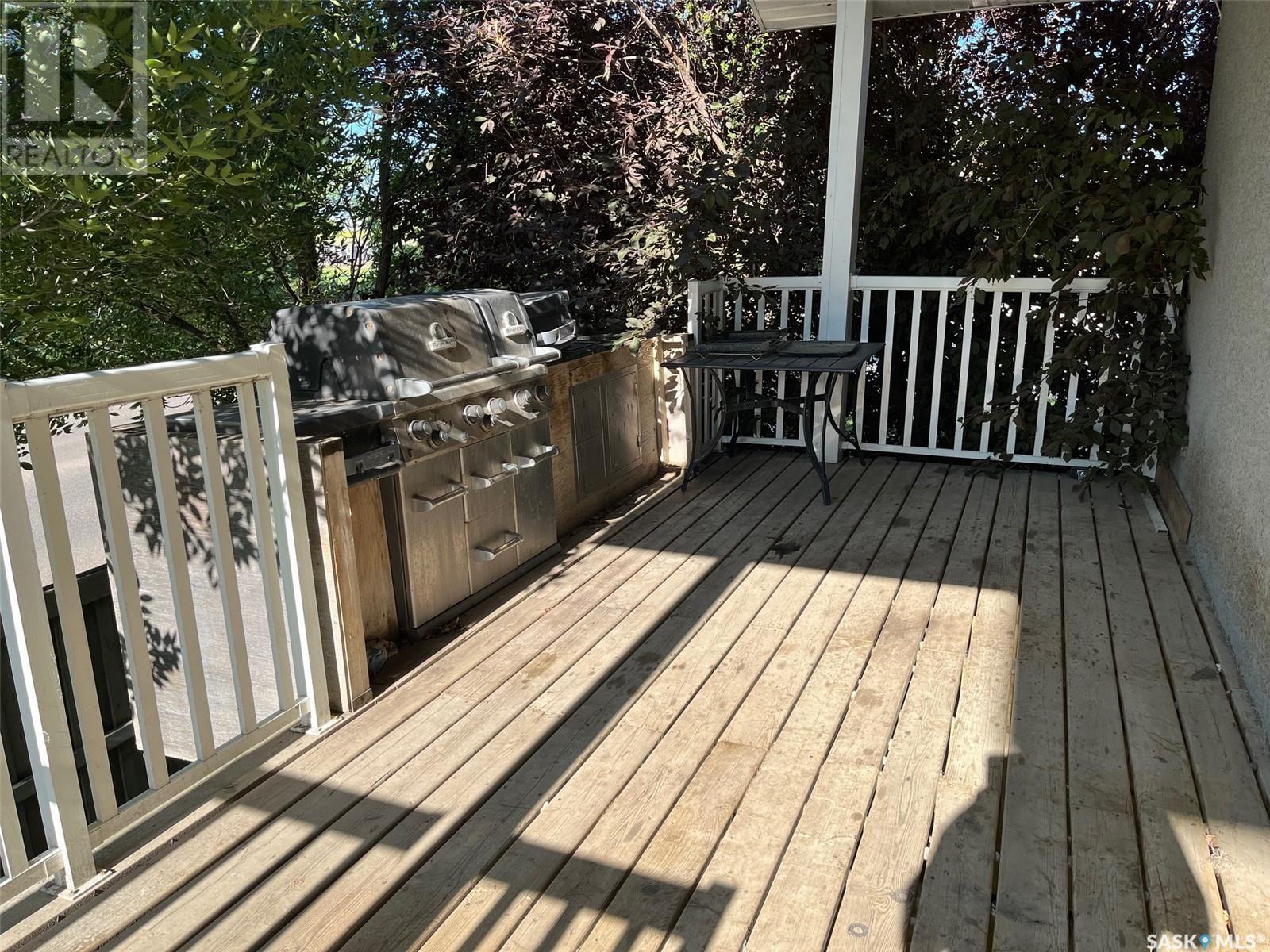 2431 Jameson Crescent, Regina, SK - Outdoor With Deck Patio Veranda