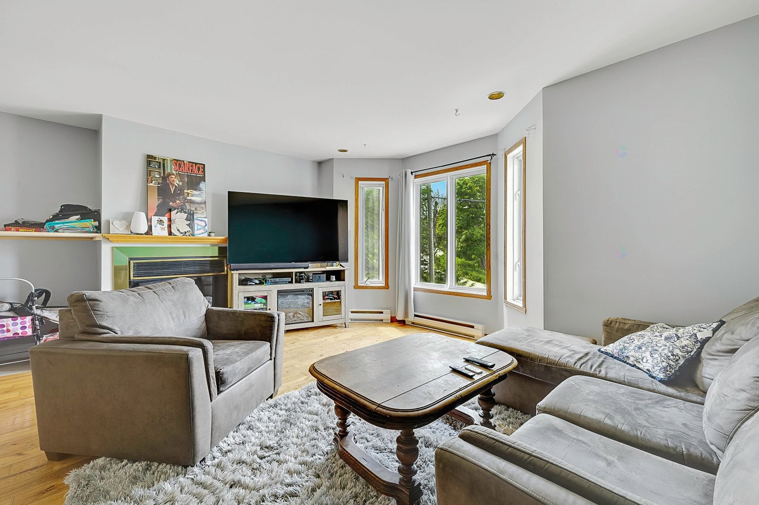 Salon - 726 Rue Du Muguet, Sainte-Agathe-Des-Monts, QC - Indoor Photo Showing Living Room