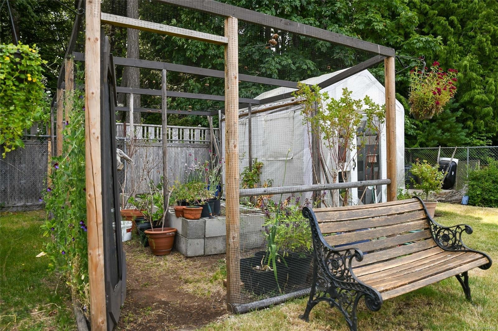 5340 Gainsberg Rd, Bowser, BC