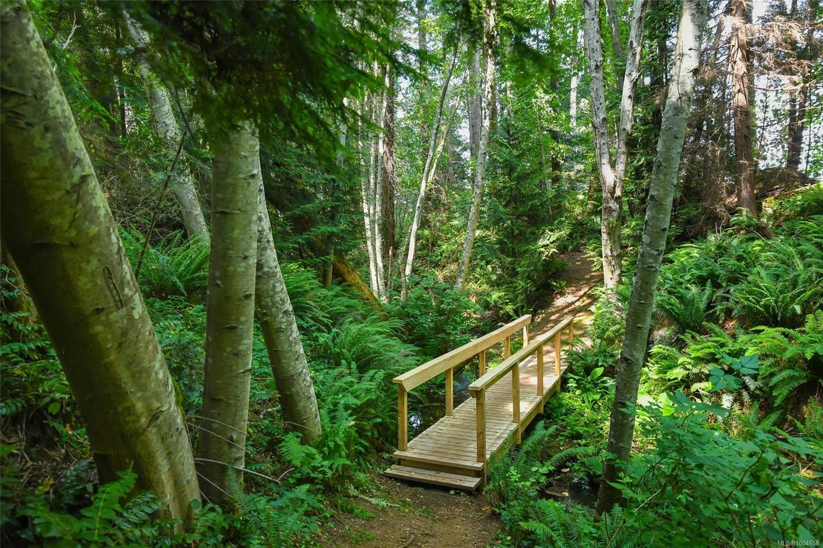 5340 Gainsberg Rd, Bowser, BC