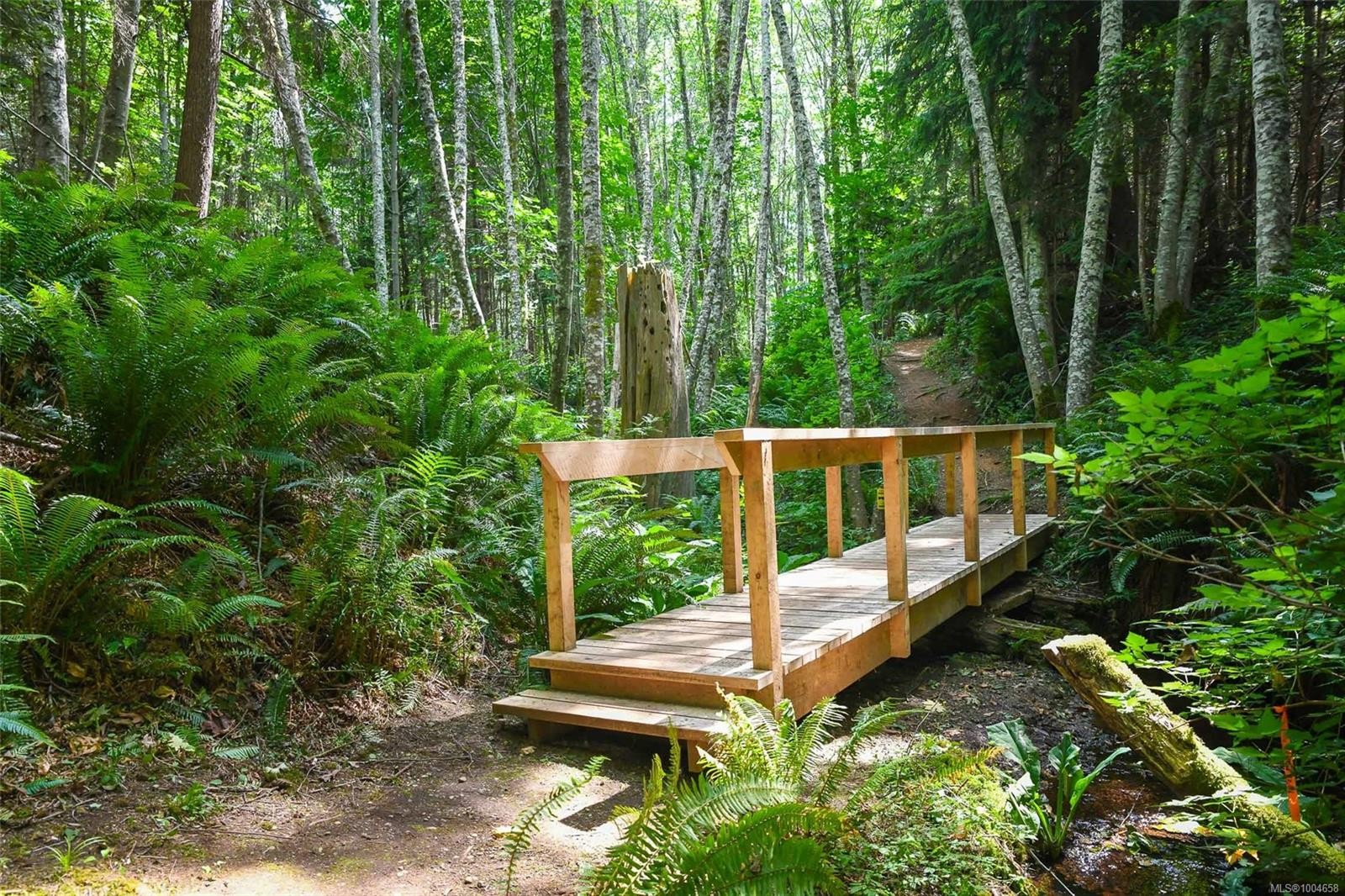 5340 Gainsberg Rd, Bowser, BC