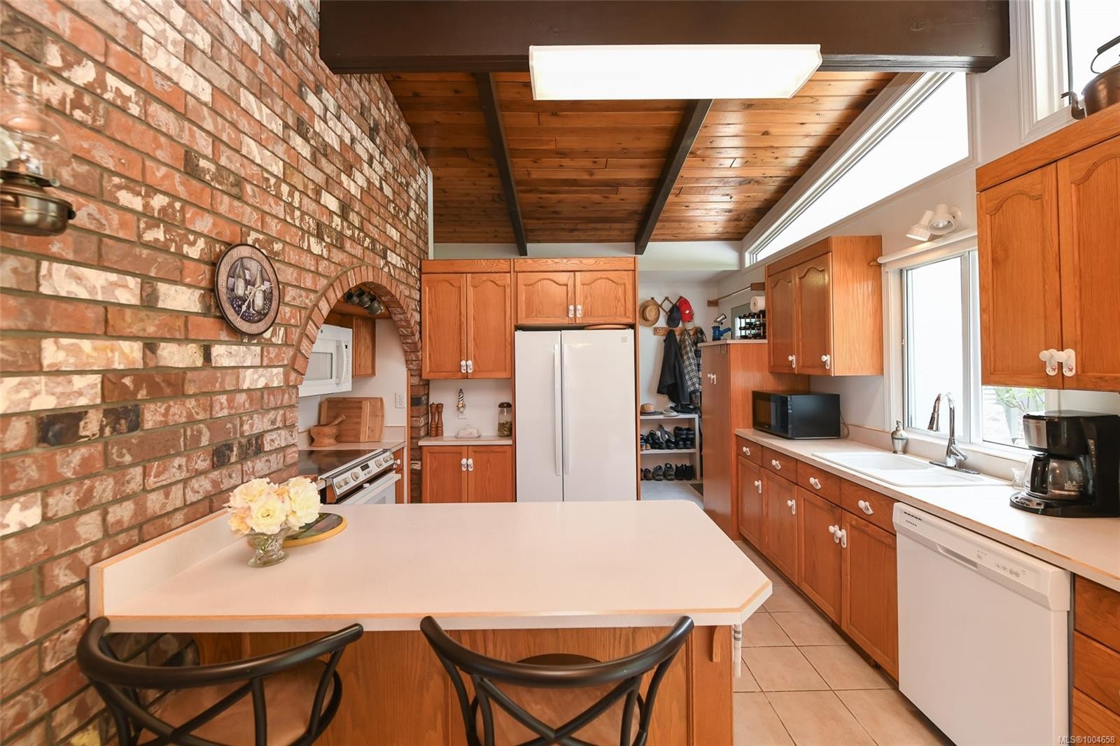 5340 Gainsberg Rd, Bowser, BC