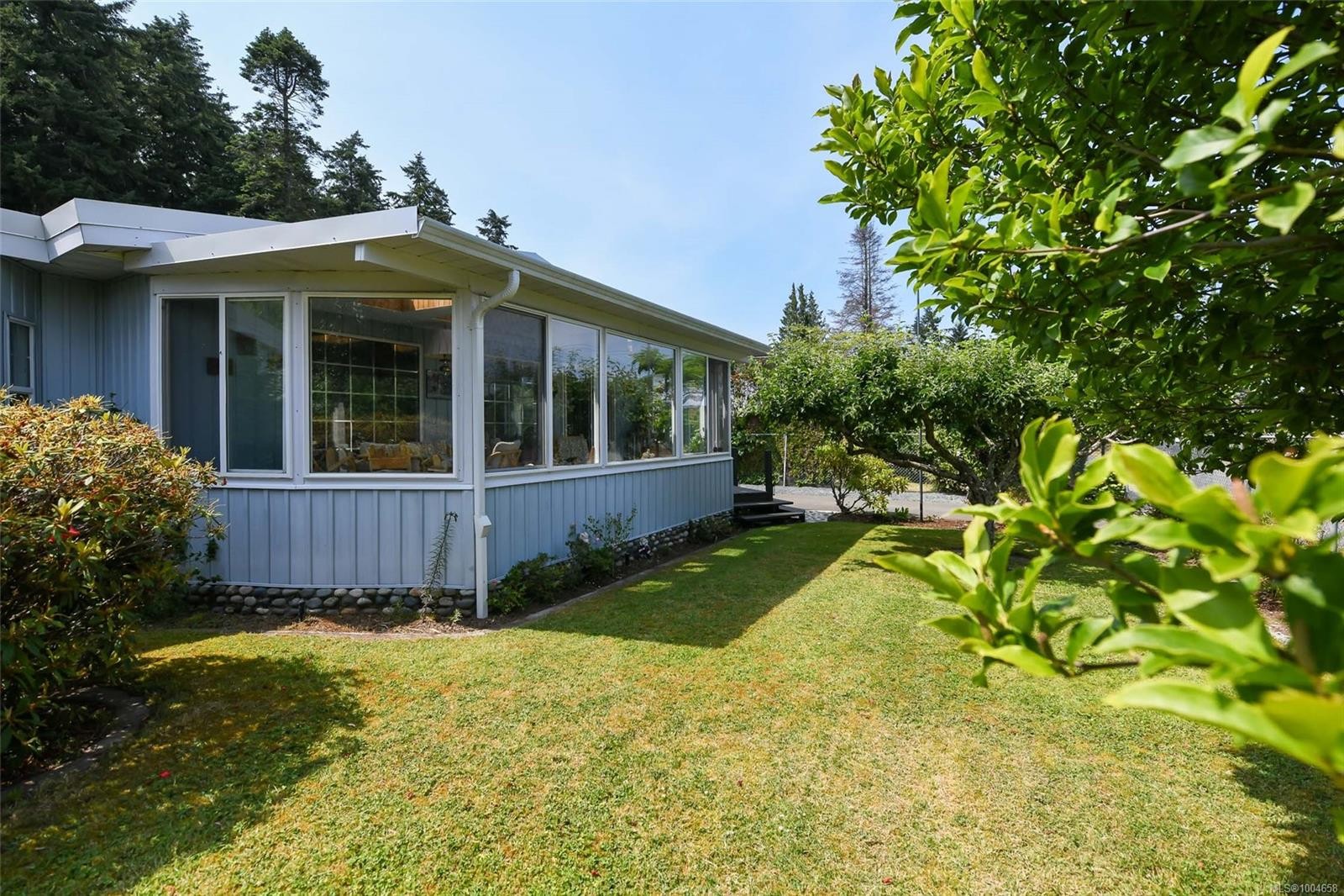 5340 Gainsberg Rd, Bowser, BC