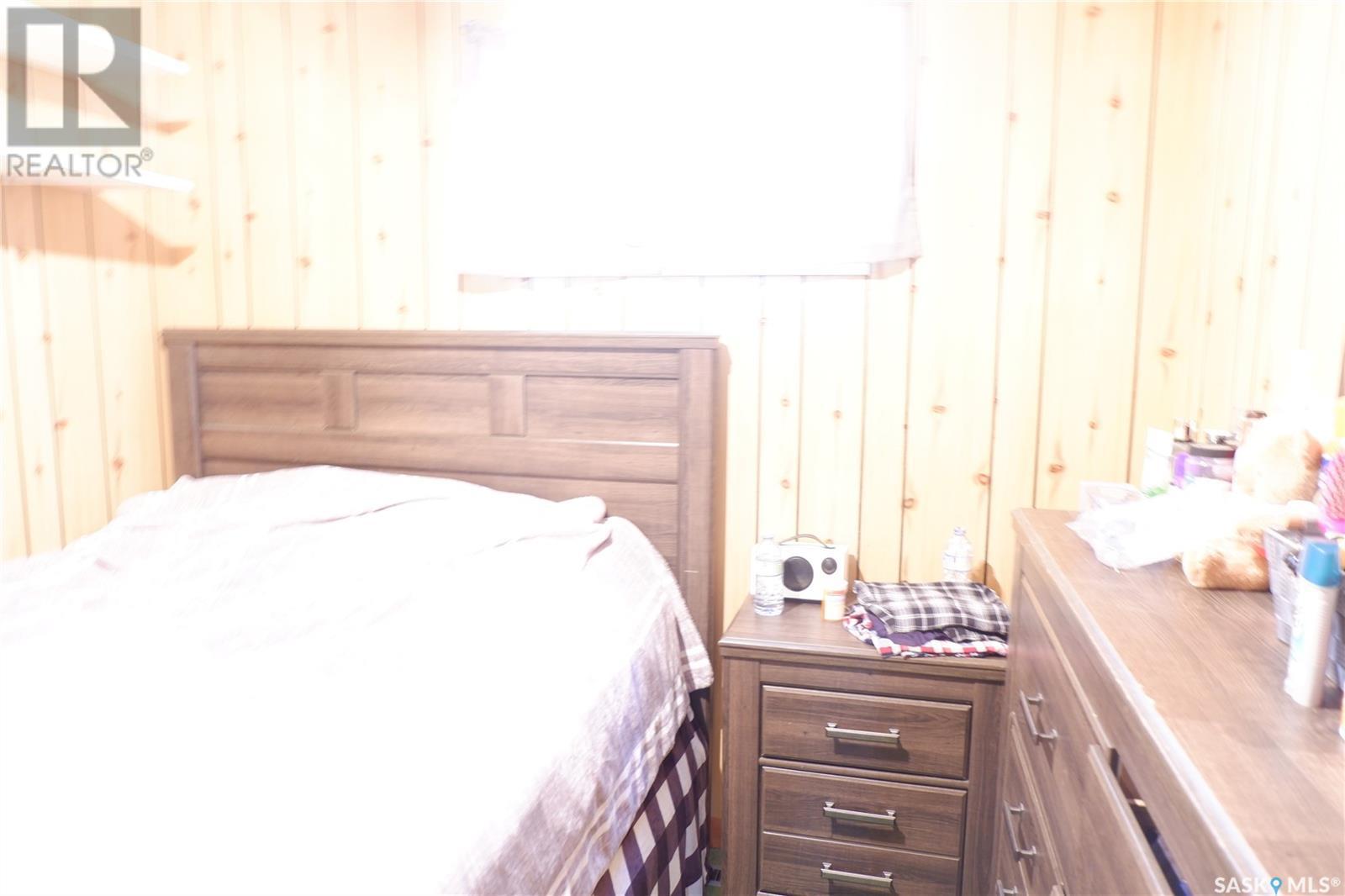 508 5Th Avenue W, Assiniboia, SK - Indoor Photo Showing Bedroom