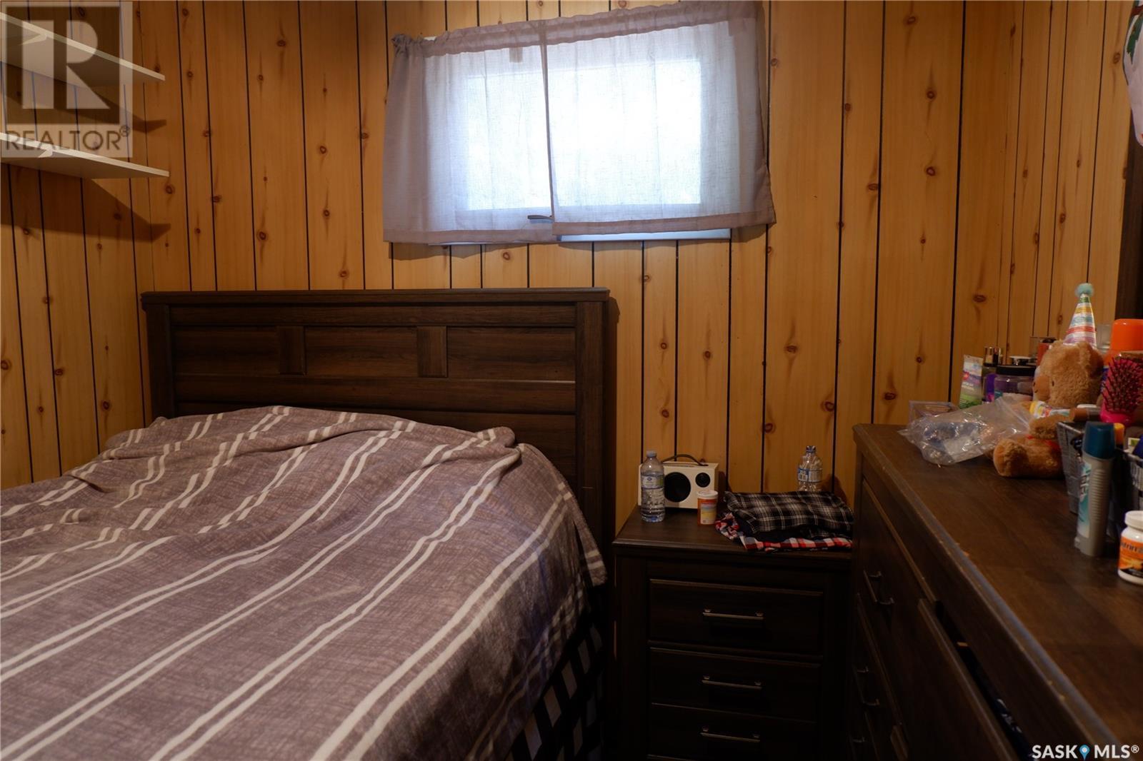 508 5Th Avenue W, Assiniboia, SK - Indoor Photo Showing Bedroom