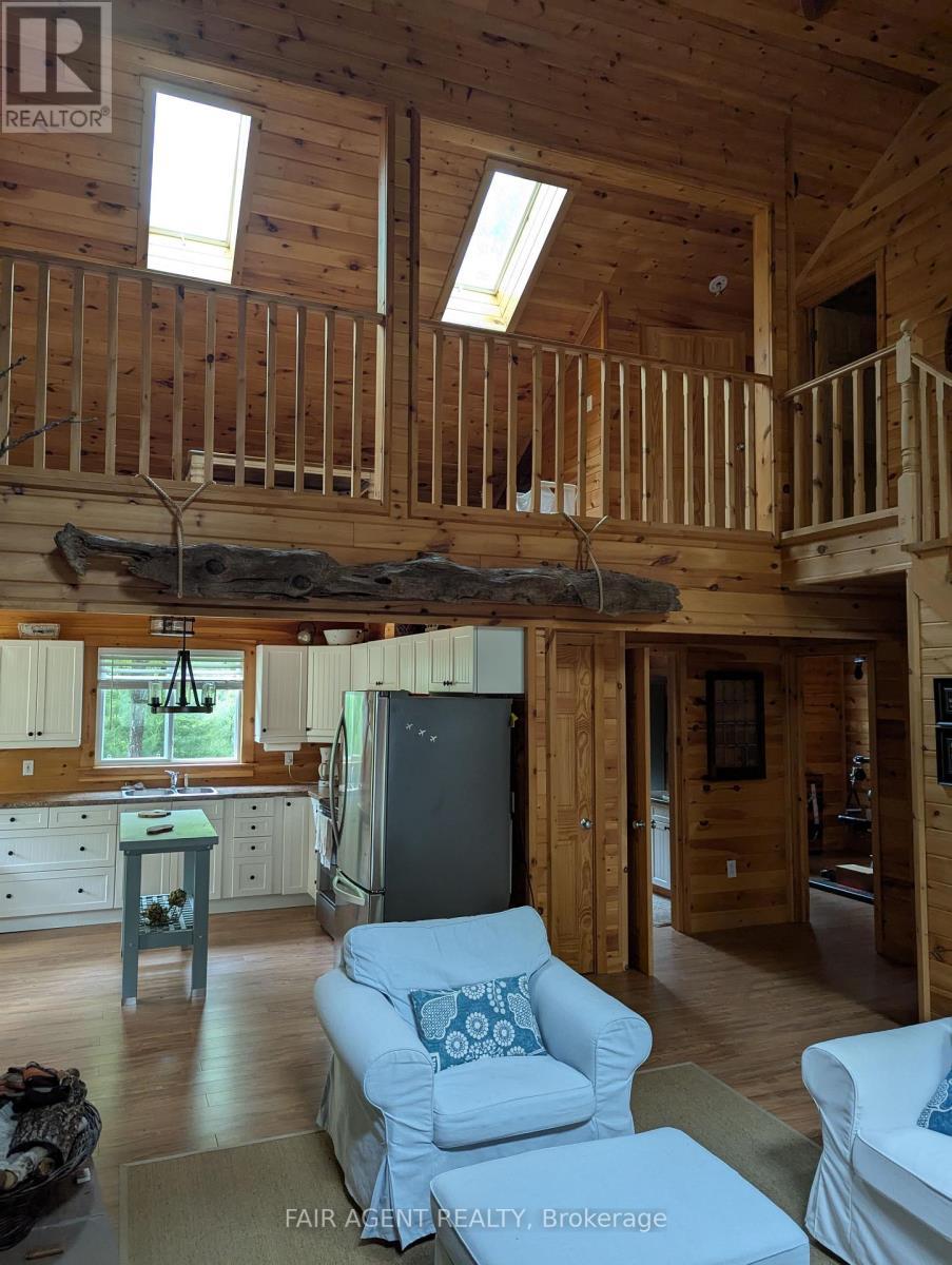 1165B Kirk Kove Road, Frontenac (Frontenac Centre), ON - Indoor