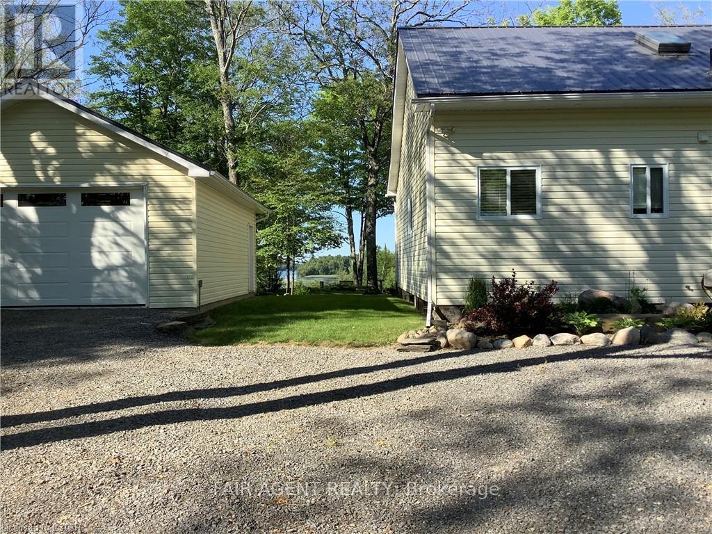 1165B Kirk Kove Road, Frontenac (Frontenac Centre), ON - Outdoor