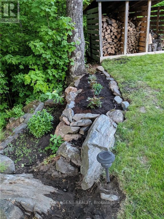 1165B Kirk Kove Road, Frontenac (Frontenac Centre), ON - Outdoor