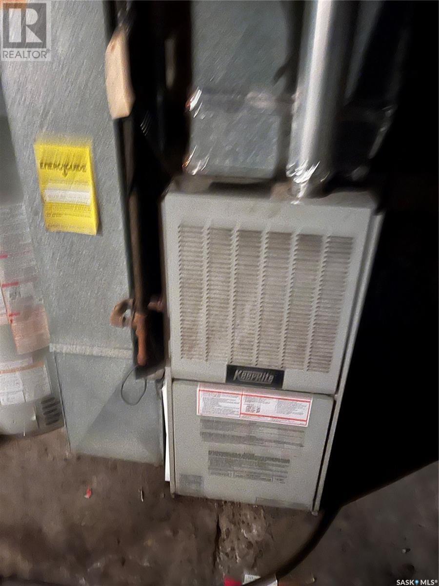 108 1St Avenue W, Lintlaw, SK