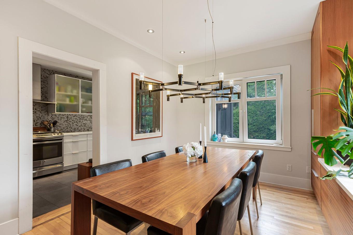 Dining room - 25 Av. Beverley, Mont-Royal, QC - Indoor Photo Showing Dining Room