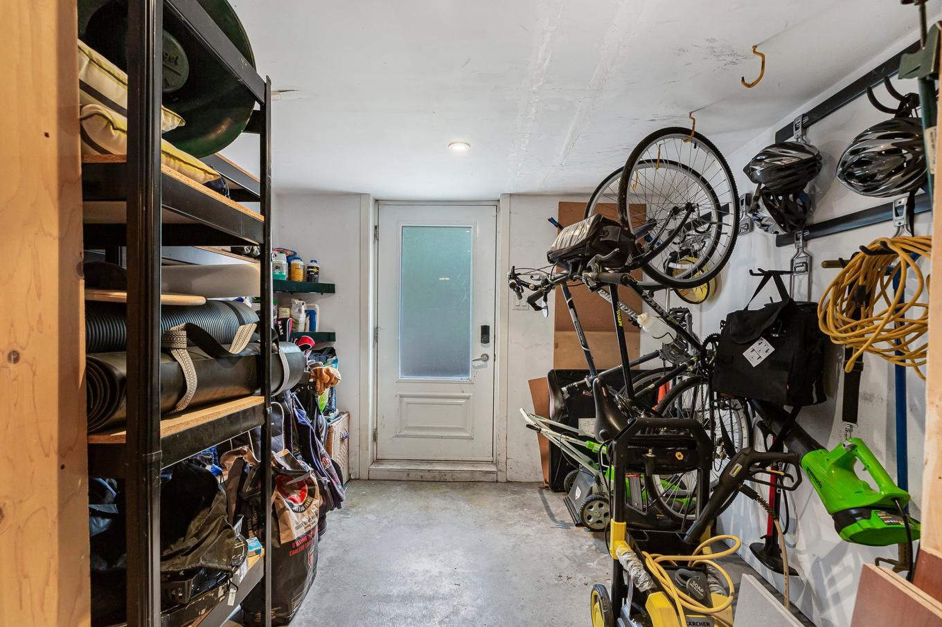 Storage - 25 Av. Beverley, Mont-Royal, QC - Indoor Photo Showing Other Room