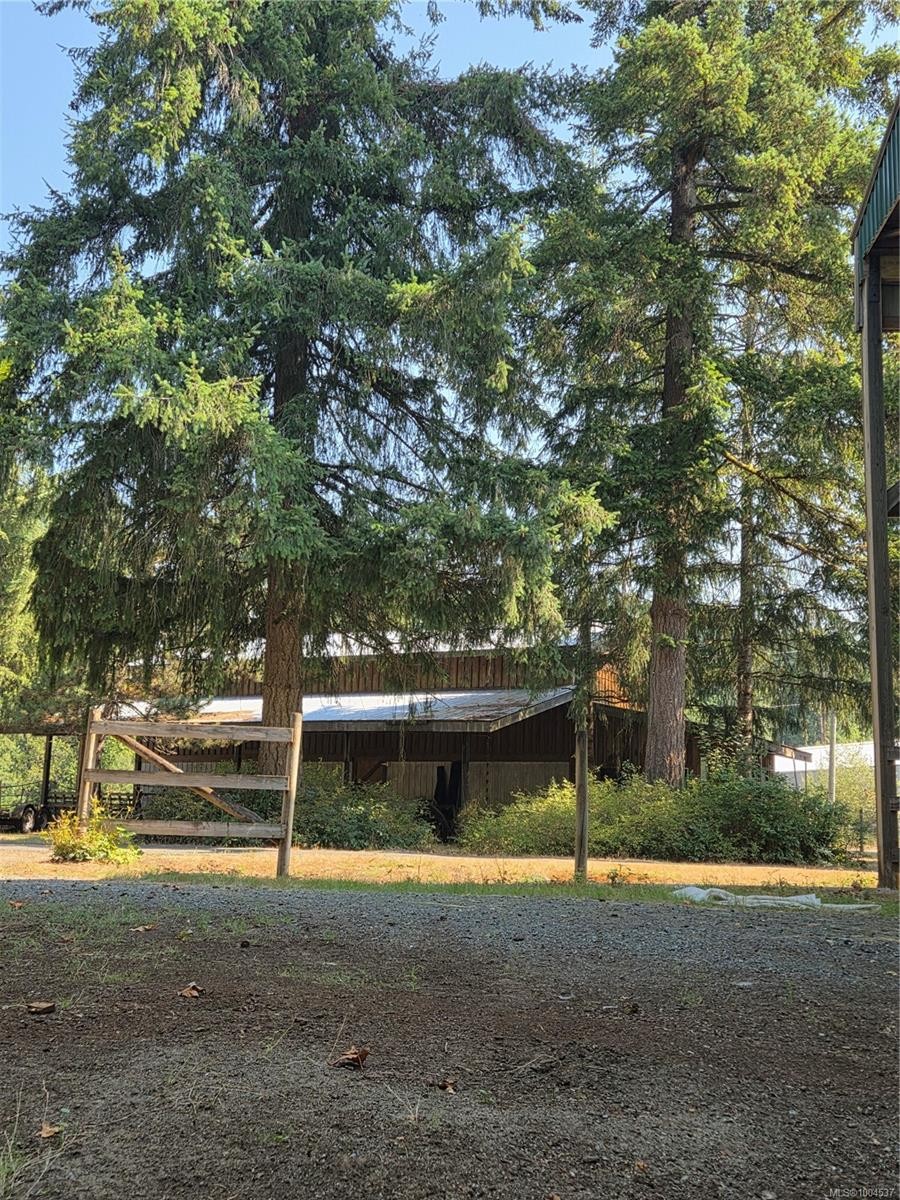 3744 Gibbins Rd, Duncan, BC