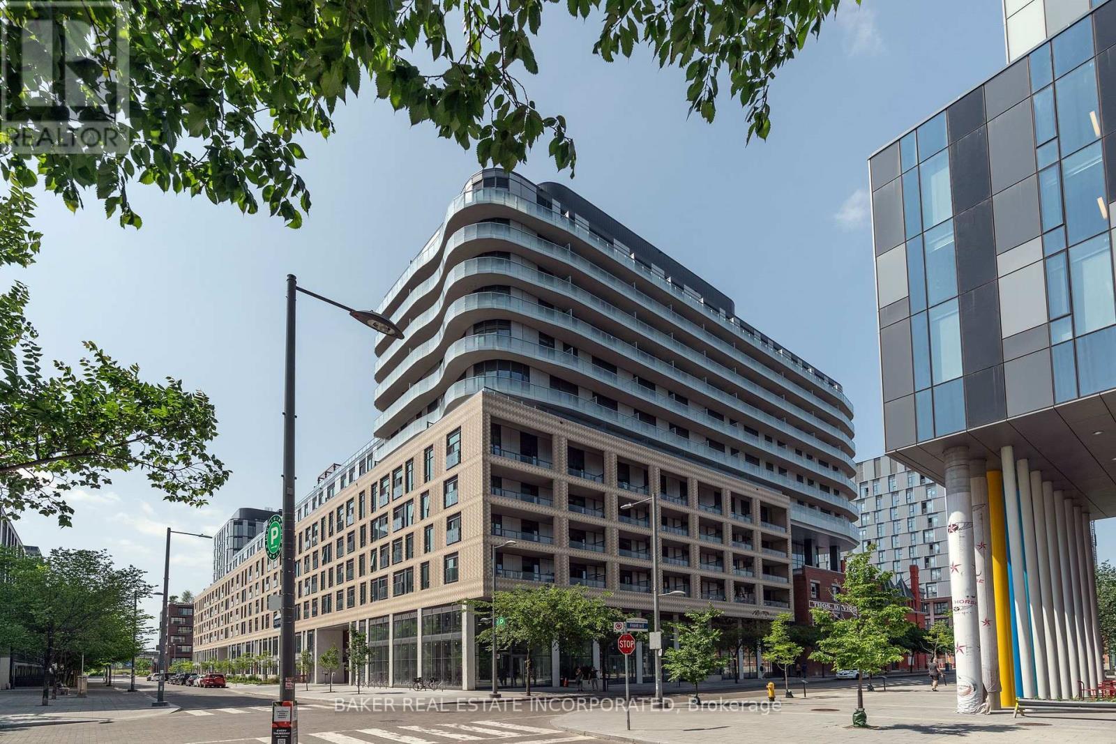 611 - 425 Front Street E, Toronto, ON - Outdoor With Balcony With Facade