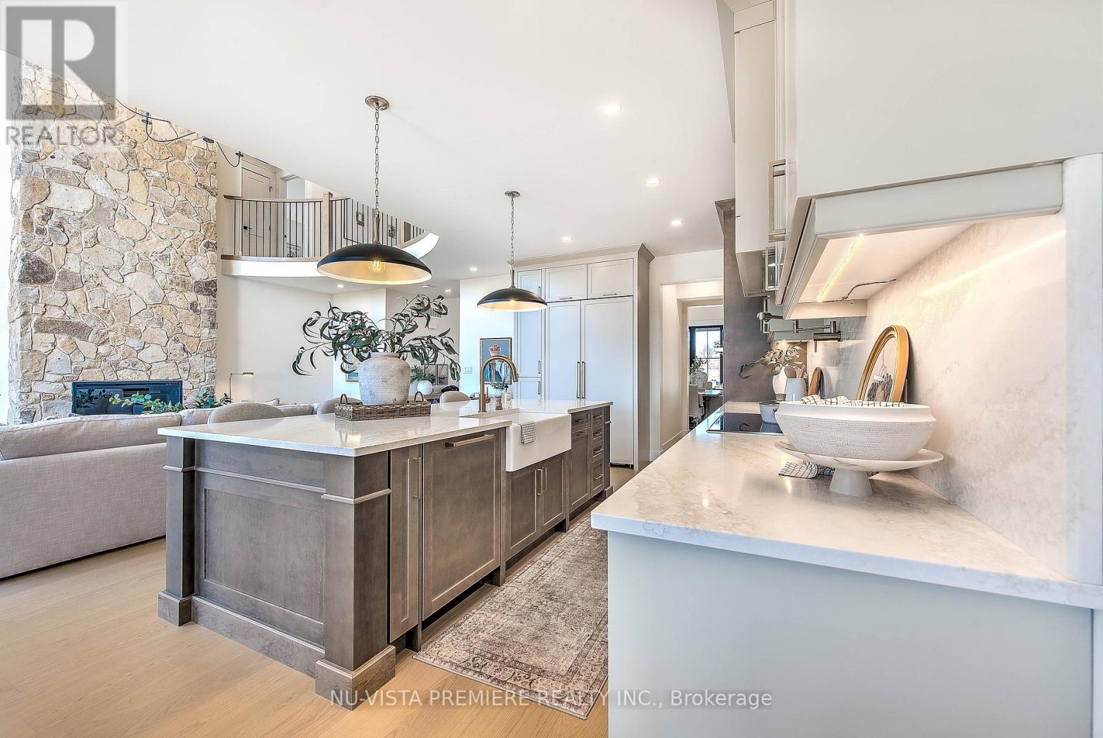 Lot 14 Harvest Lane, Thames Centre, ON - Indoor Photo Showing Kitchen With Upgraded Kitchen