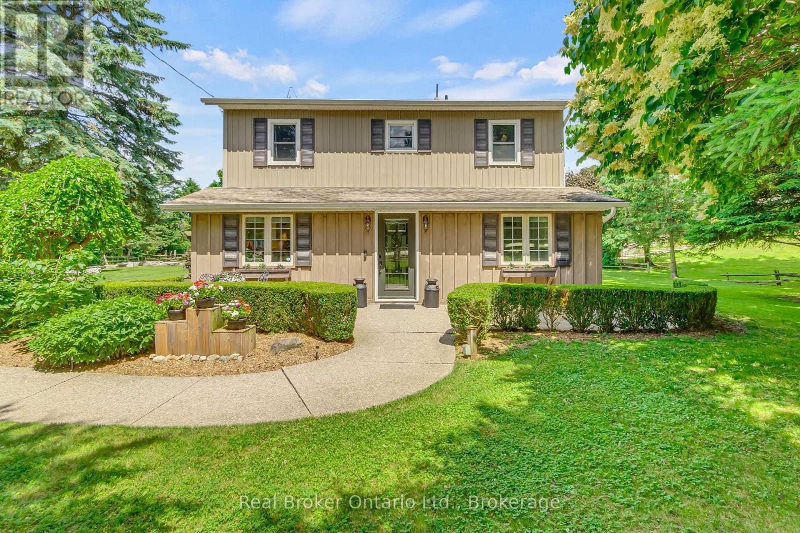 6566 Concession Rd 4 Road, Puslinch (Morriston), ON - Outdoor With Deck Patio Veranda