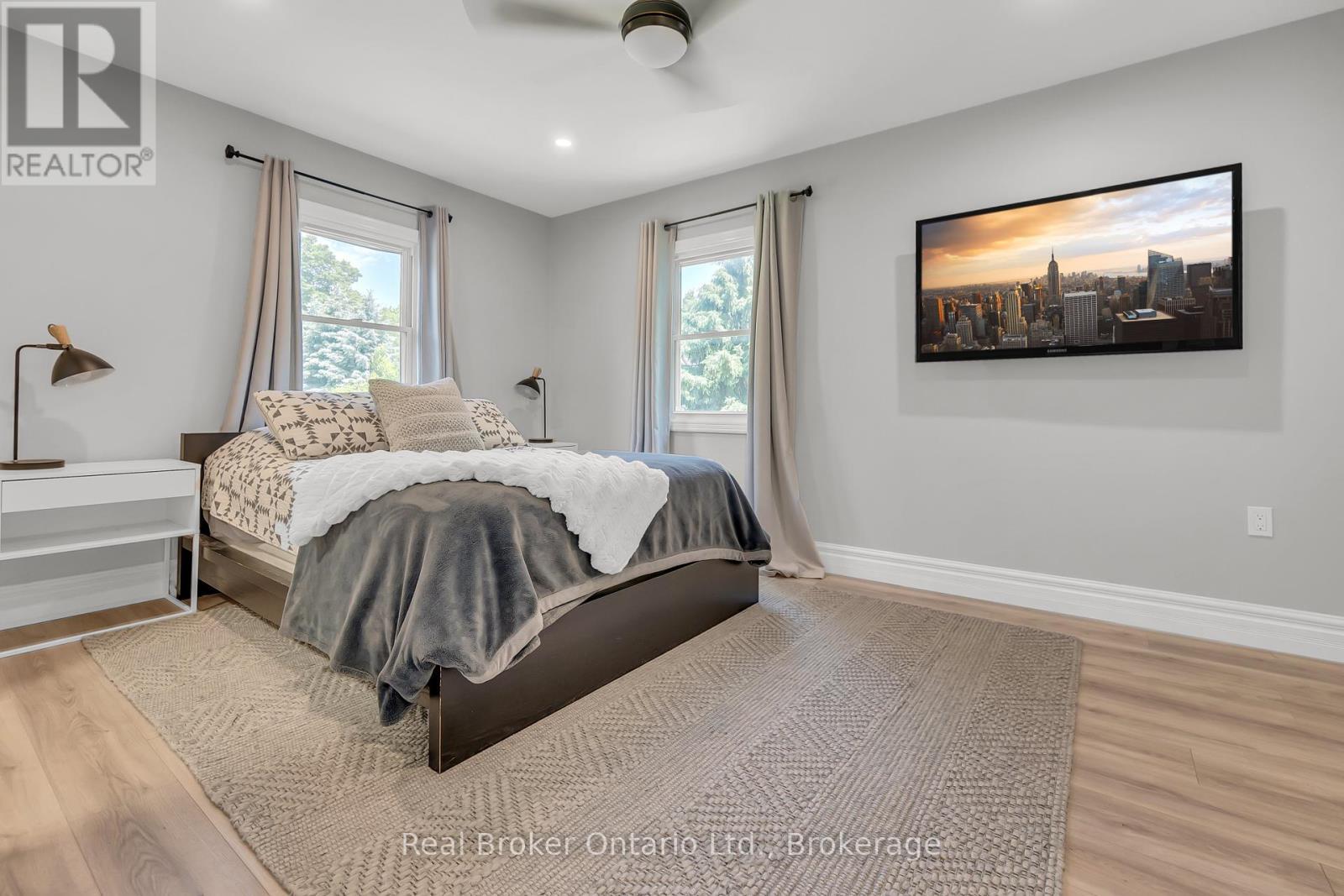 6566 Concession Rd 4 Road, Puslinch (Morriston), ON - Indoor Photo Showing Bedroom