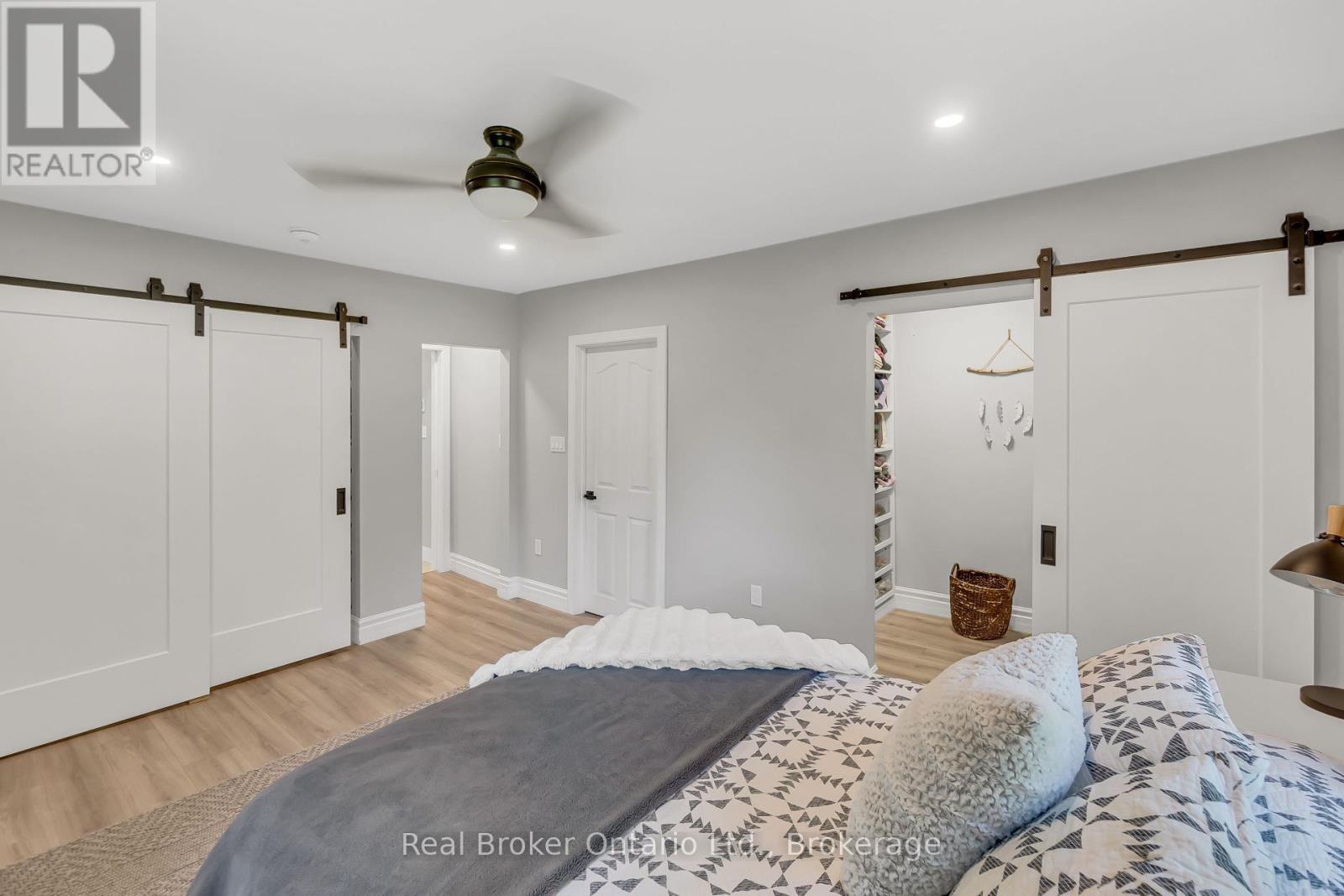 6566 Concession Rd 4 Road, Puslinch (Morriston), ON - Indoor Photo Showing Bedroom